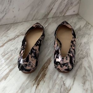 Vince Camuto Alley' Floral Studded Flats Size 7.5
